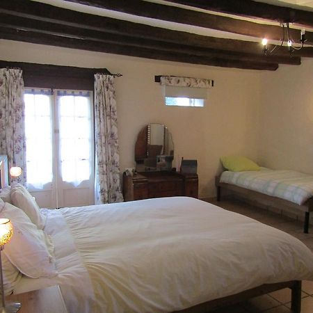 Thesecretgarden-France Bed & Breakfast Saint-Pierre-du-Lorouer Bagian luar foto