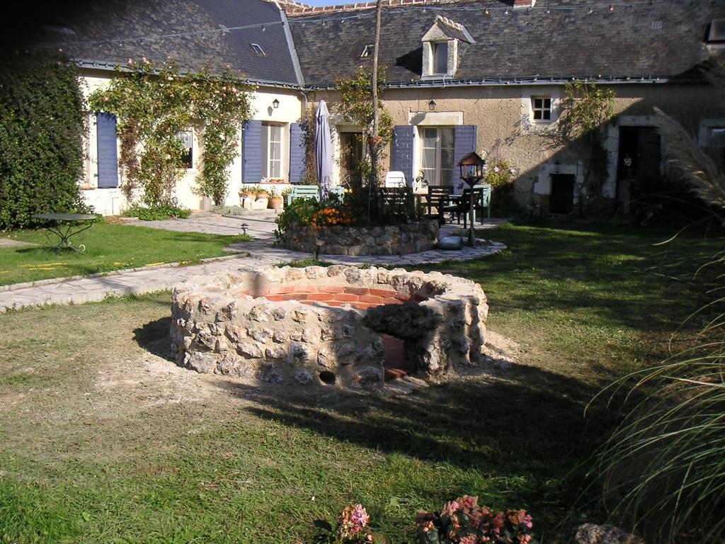 Thesecretgarden-France Bed & Breakfast Saint-Pierre-du-Lorouer Bagian luar foto