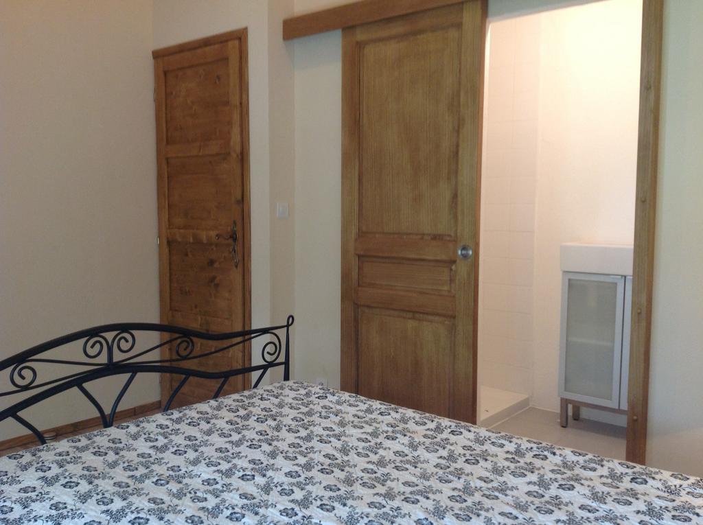 Thesecretgarden-France Bed & Breakfast Saint-Pierre-du-Lorouer Ruang foto