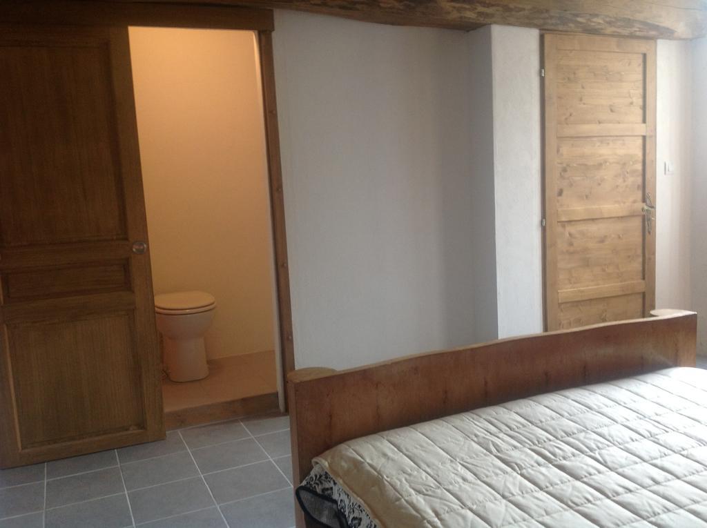 Thesecretgarden-France Bed & Breakfast Saint-Pierre-du-Lorouer Ruang foto