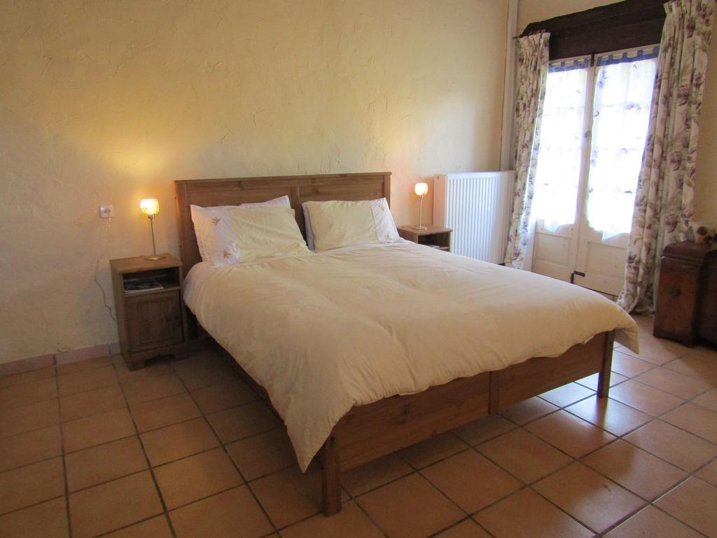 Thesecretgarden-France Bed & Breakfast Saint-Pierre-du-Lorouer Bagian luar foto